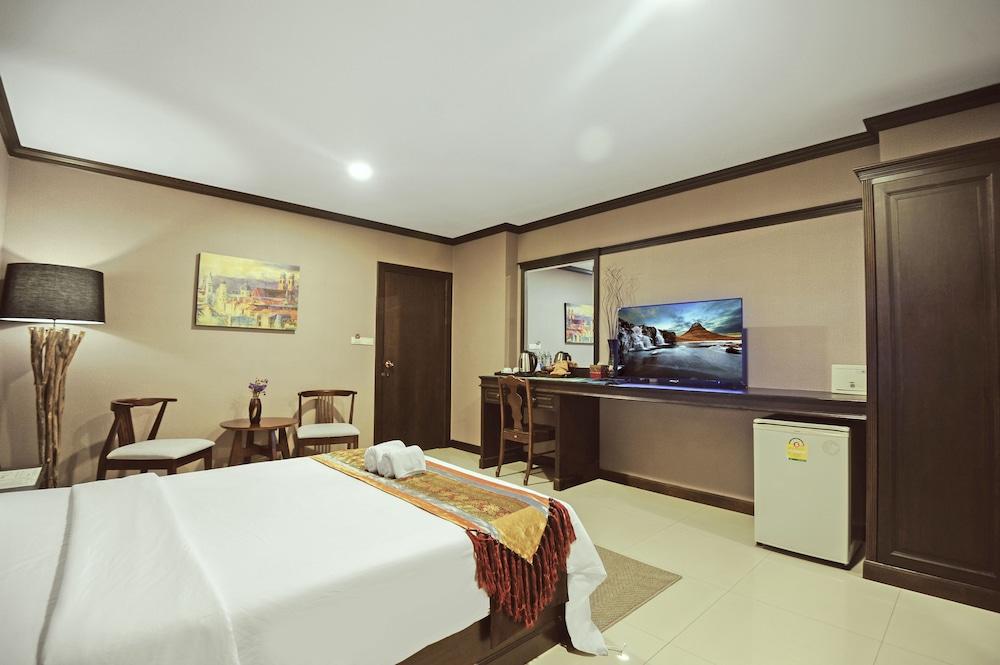Romena Grand Hotel Chiang Mai Exterior foto
